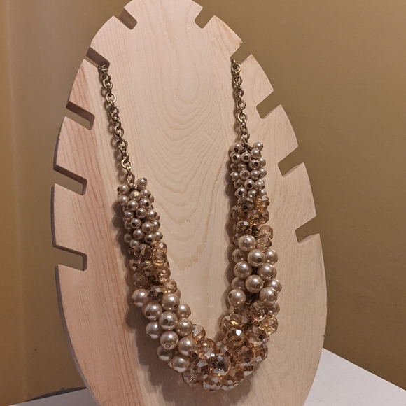 Beaded pearl and crystal cluster statement necklace - Picture 5 of 16